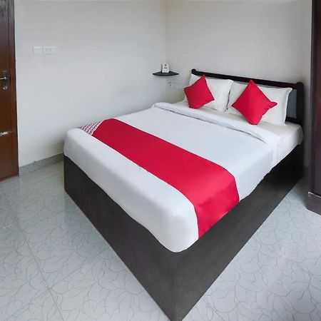 Готель Oyo 49244 Green Castle Residency Nedumkandam Екстер'єр фото